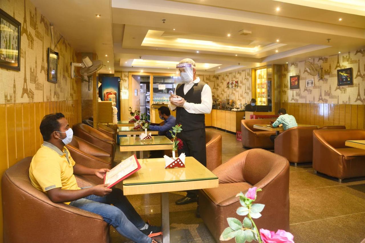 Aman Continental - 2Mins From Railway Station And 5 Mins From Metro Nova Deli Exterior foto