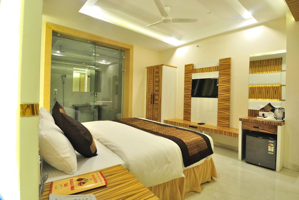 Aman Continental - 2Mins From Railway Station And 5 Mins From Metro Nova Deli Exterior foto
