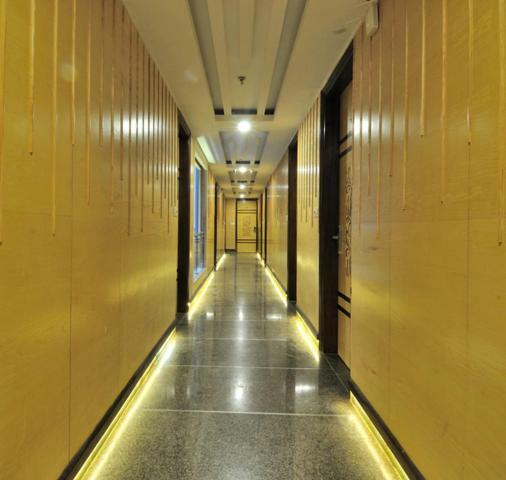 Aman Continental - 2Mins From Railway Station And 5 Mins From Metro Nova Deli Exterior foto